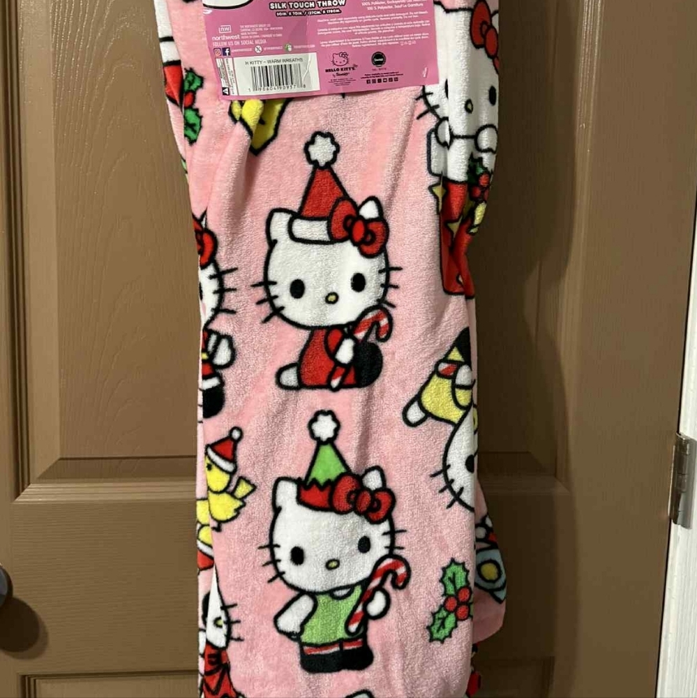 Hello Kitty Christmas Throw